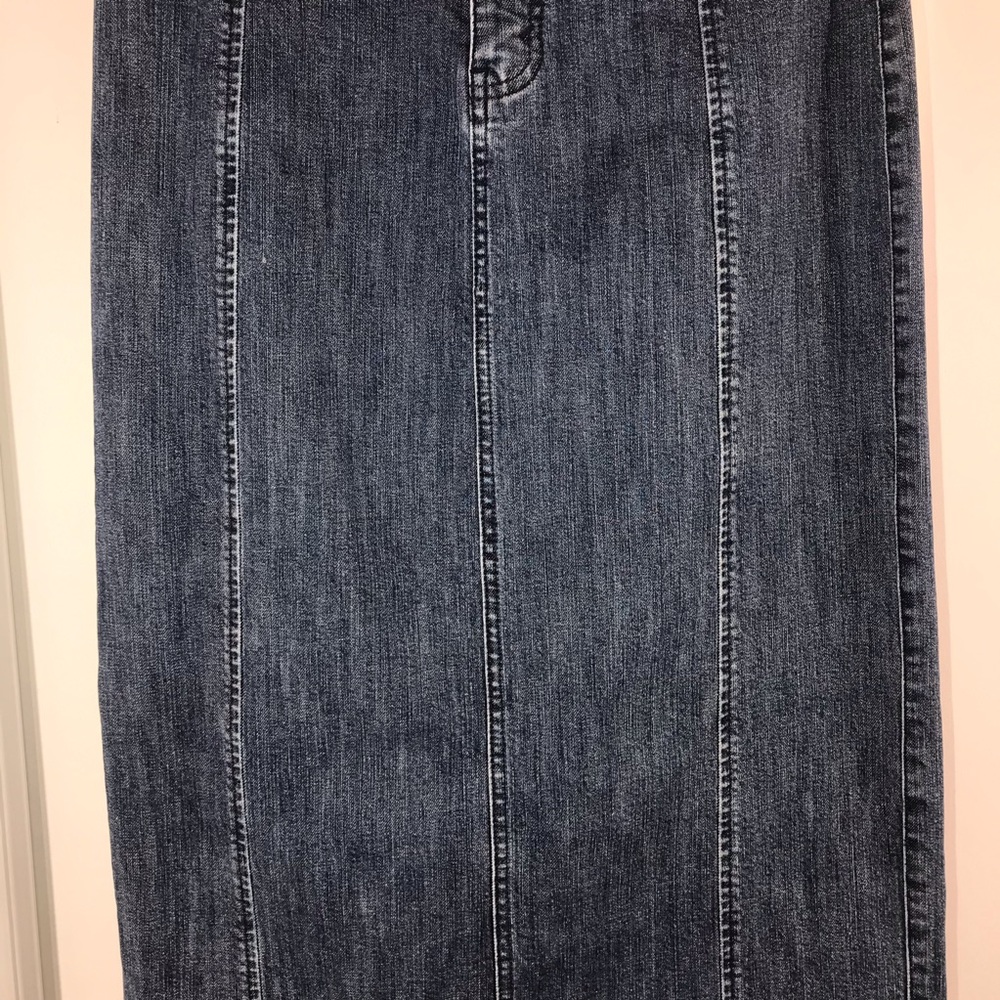 Vintage Eddie Bauer Denim Pencil Skirt, Size 4 - Picture 3 of 9